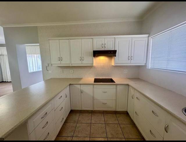 3 BEDROOM HOUSE FOR SALE IN LINKSIDE
